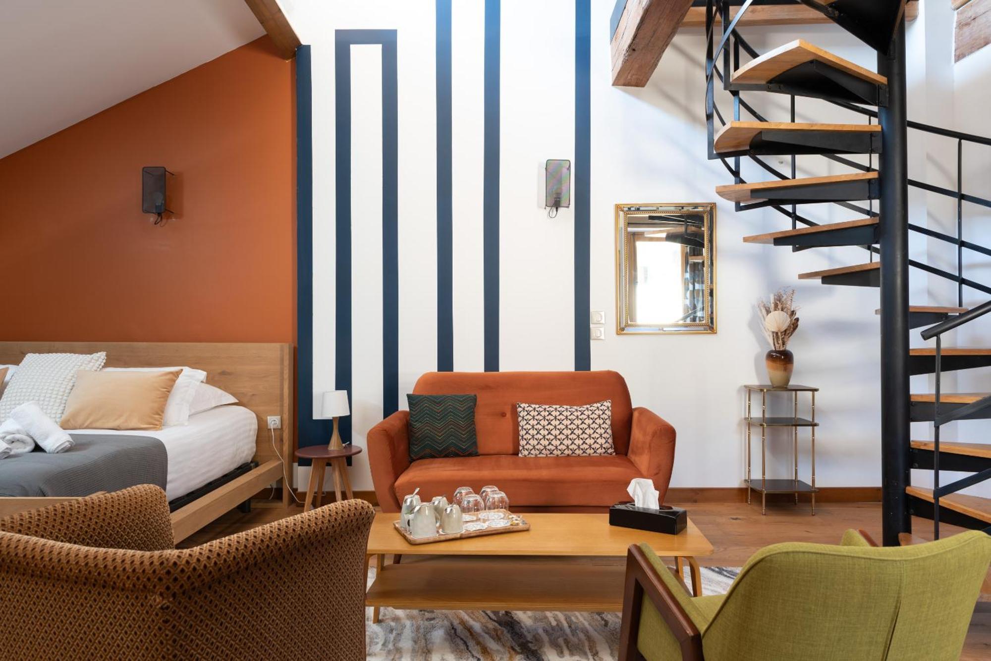 La Maison D'En Bas Des Seigneurs 쿠쿠론 객실 사진