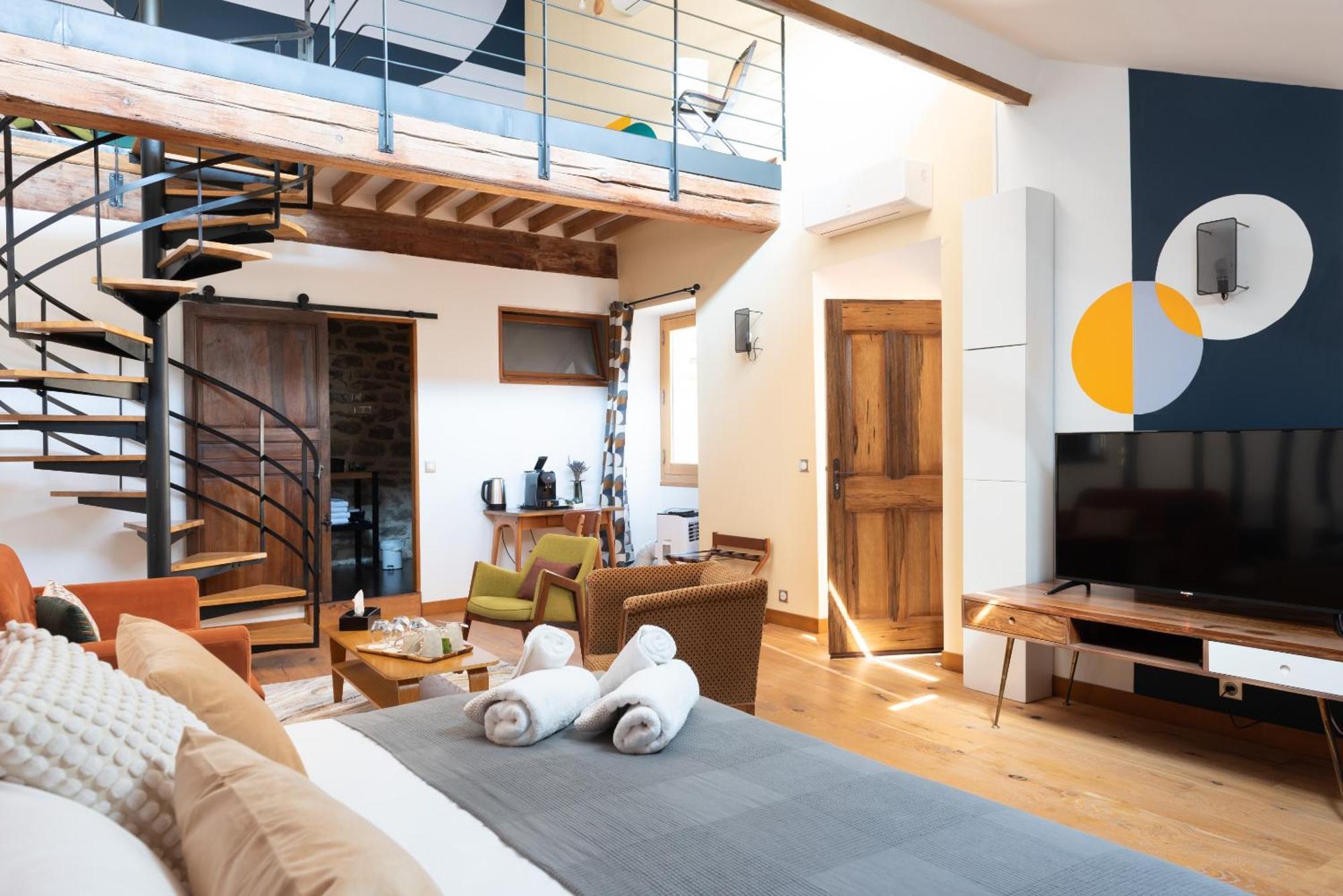 La Maison D'En Bas Des Seigneurs 쿠쿠론 외부 사진