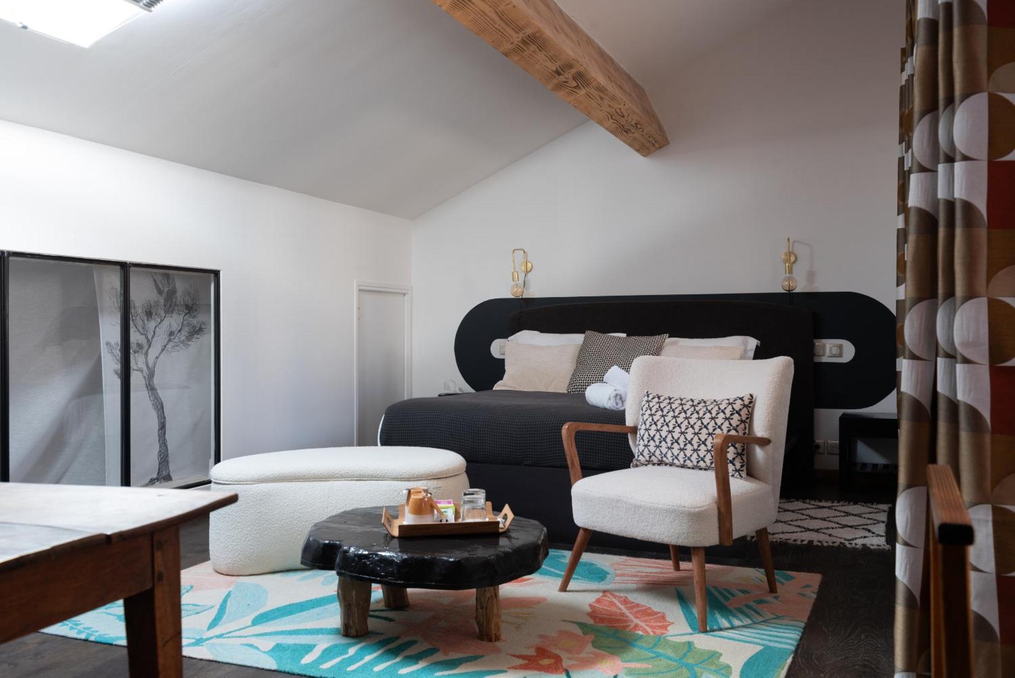 La Maison D'En Bas Des Seigneurs 쿠쿠론 객실 사진