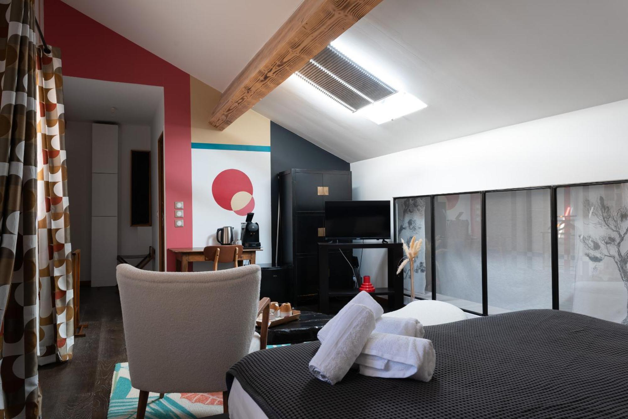 La Maison D'En Bas Des Seigneurs 쿠쿠론 객실 사진